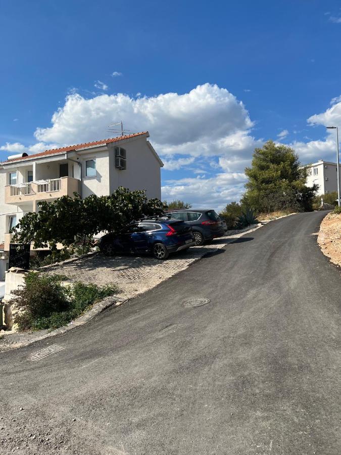 Apartmani Levarda Trogir Zewnętrze zdjęcie